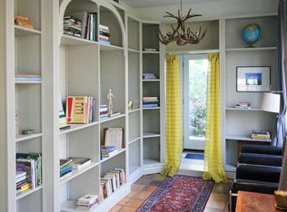 106 N Nelson Rd #B, Columbus, OH 43219