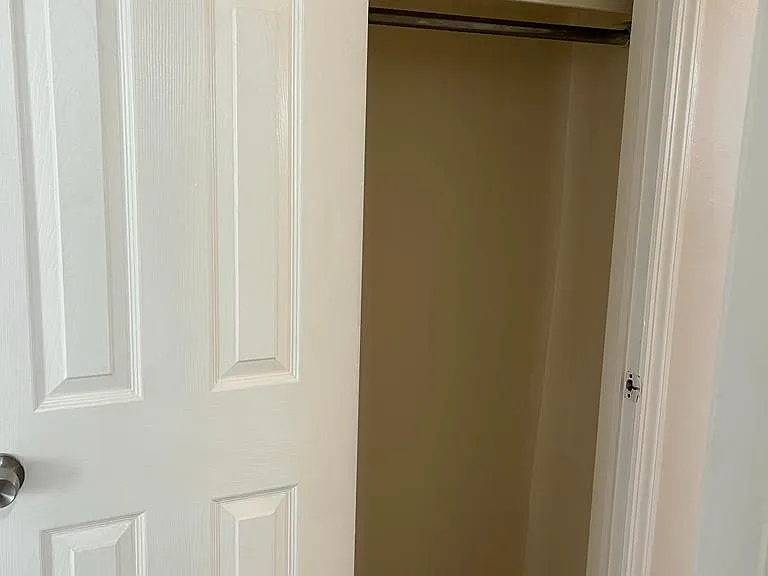 47 Delavan Ave #2 — Photo 9