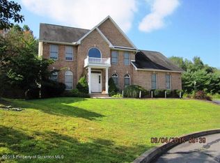 11 Wharton Close #L-39, Moosic, PA 18507