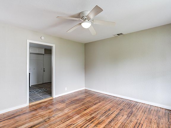 2nd image of 4817 35th St