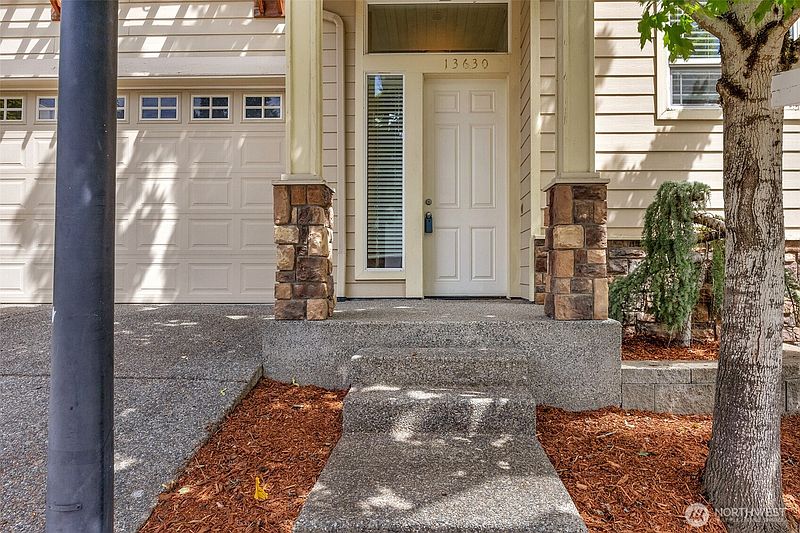 3rd image of 13630 NE 203rd Street