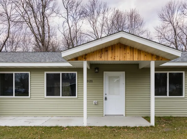 321 W Garfield Ave, Mahnomen, MN 56557