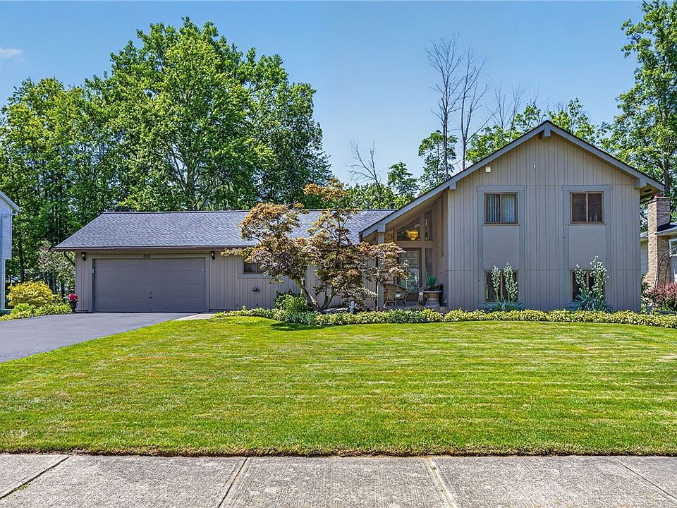 1st image of 155 Moorland Rd