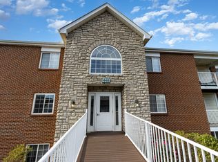 448 Marian Ln APT 5, Florence, KY 41042