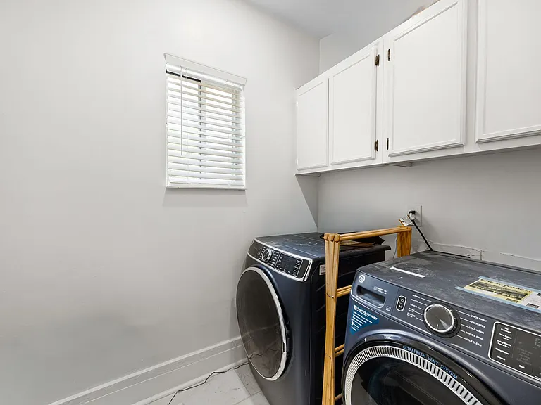 3114 Luxembourg Ave — Photo 14