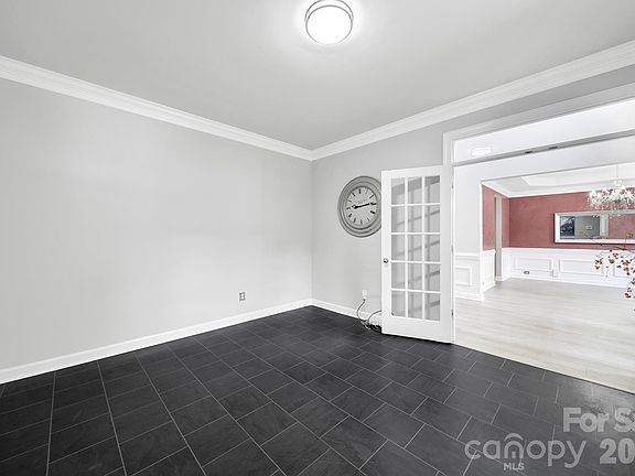 5th image of 2210 Legacy Oak Dr