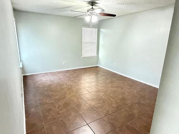 5th image of 5319 Waterford Dr