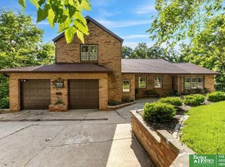 9674 N 30th St, Omaha, NE 68112