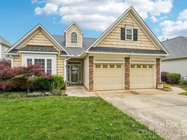 141 Wren Hill Dr, Mooresville, NC 28115