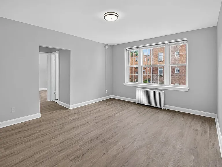 1441 Somerset Pl NW #202 — Photo 6