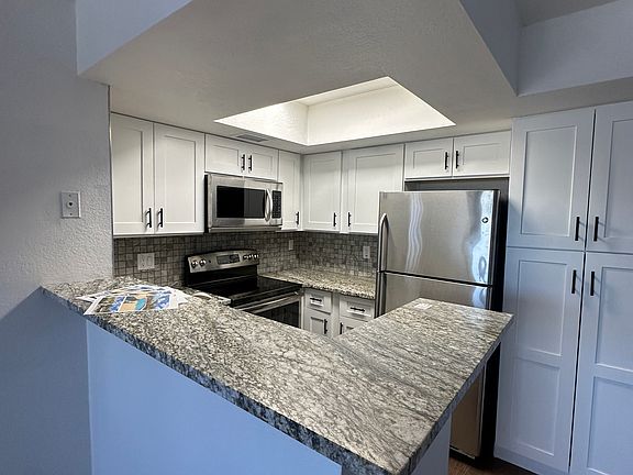 2nd image of 3601 W Tierra Buena Ln Unit 271