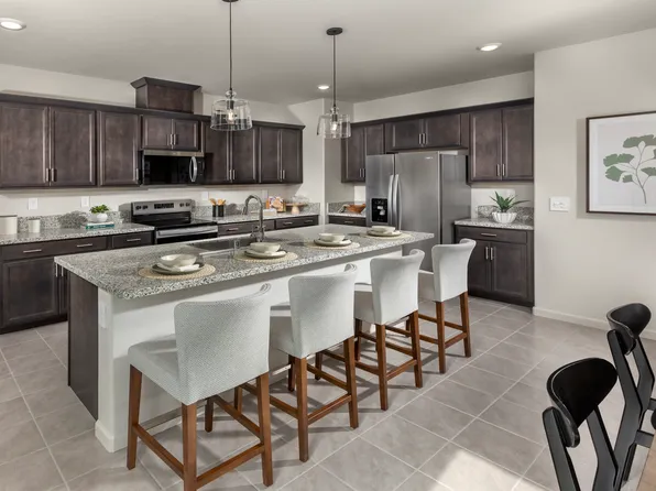 325 Frizzante Ln, Manteca, CA 95337