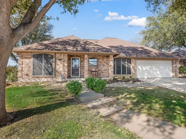 6701 N Park Dr, North Richland Hills, TX 76182