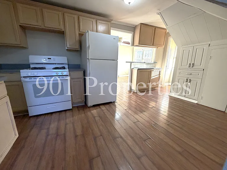 1267 Harbert Ave #3 — Photo 6