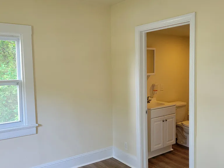 2121 Osborne Rd — Photo 2