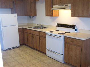 532 Carroll St APT 4, Marine City, MI 48039