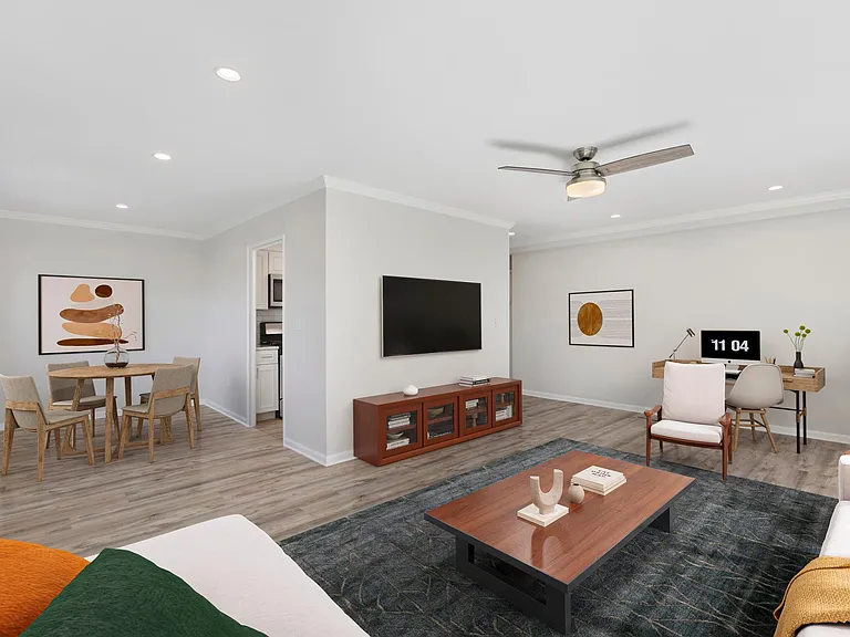 Hawthorne Towers Apartments — Photo 6