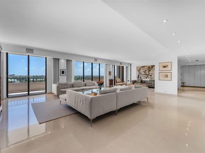 151 Crandon Blvd APT 725, Key Biscayne, FL, 33149