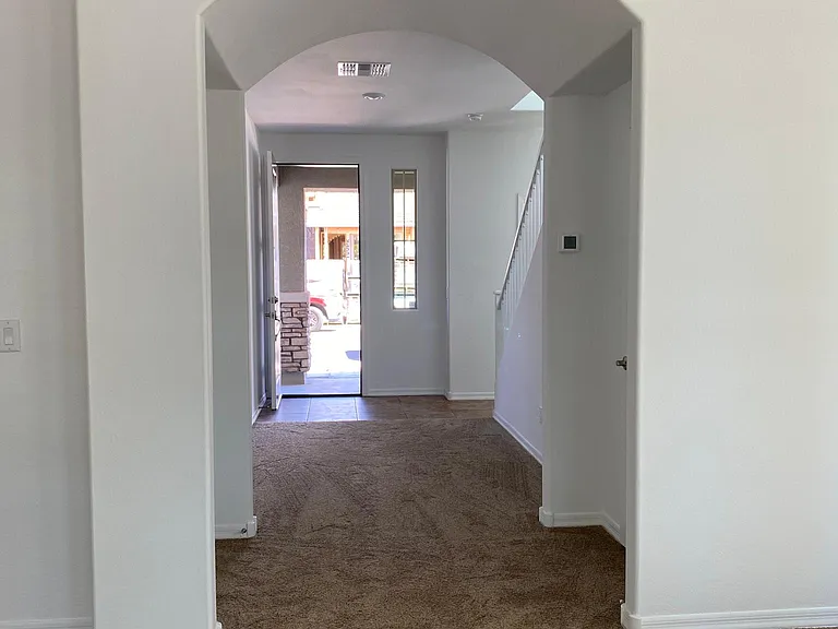 9009 W Jefferson St — Photo 6