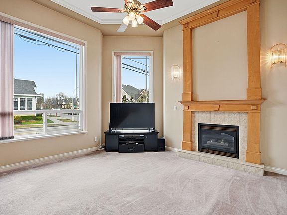 4th image of 6593 125a St