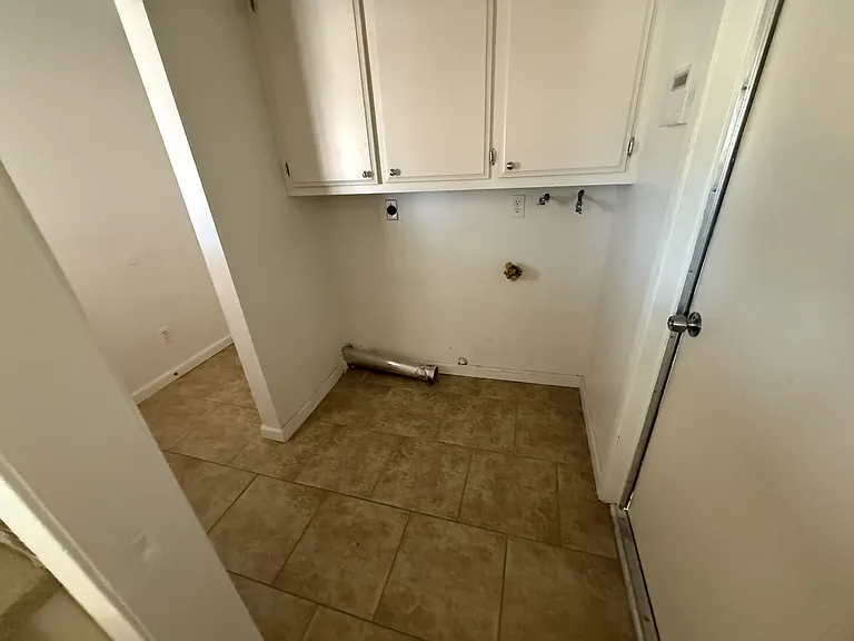 14940 Gayhead Rd — Photo 4