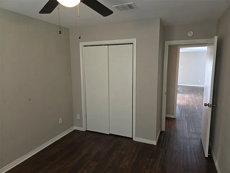 6303 Gladewell Dr — Photo 21