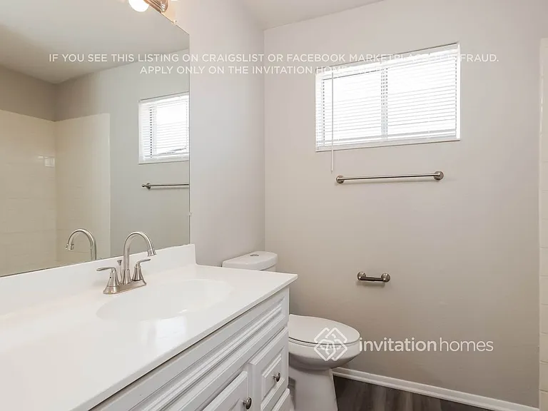 15230 N 19th Pl — Photo 13