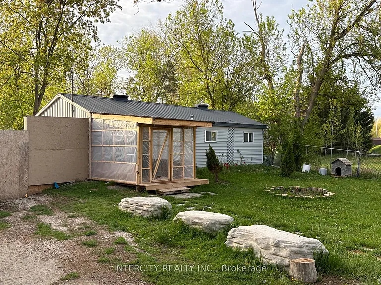 22805 Highway 48 — Photo 1