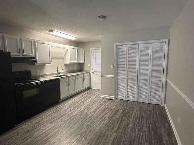 2 bed, 1.5 bath, $1,400 — Photo 3