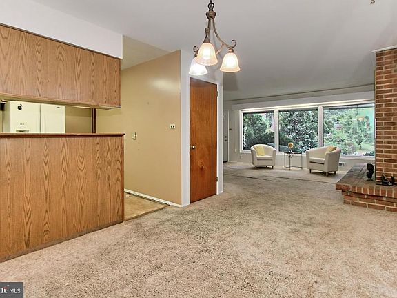4th image of 7018 Marguerite Ct