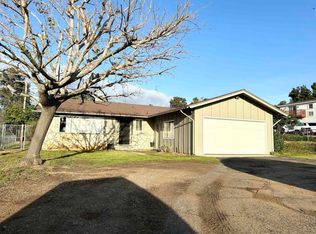 1381 Phillips St, Vista, CA 92083
