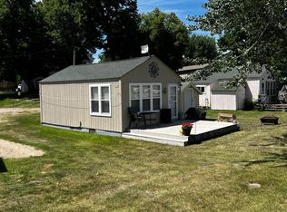 1208 E Lake St, Osakis, MN 56360