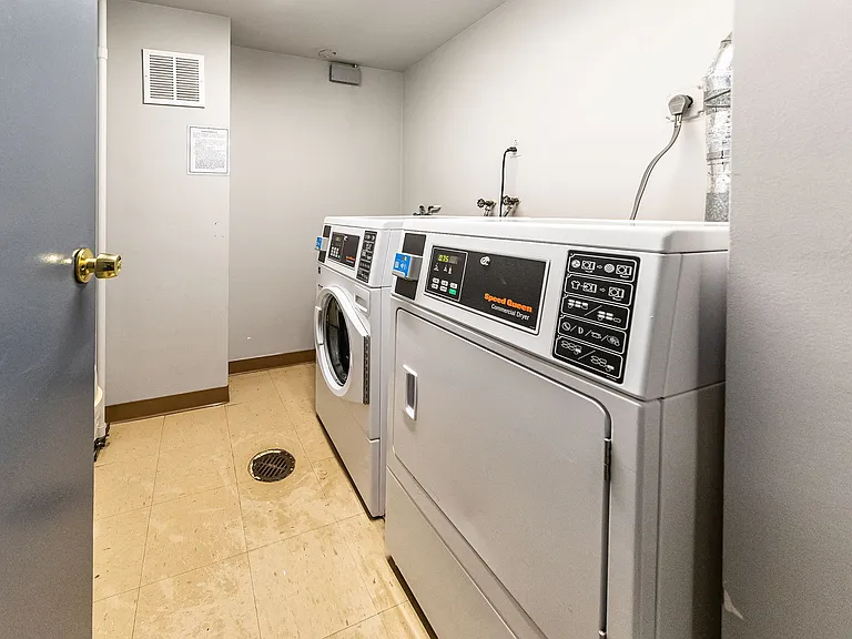 600 Roosevelt Blvd #415 — Photo 19