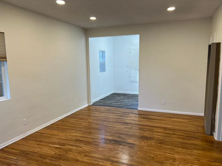 4018 Tilden Ave #A — Photo 9