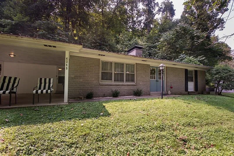 4245 Redinger Rd photo 1