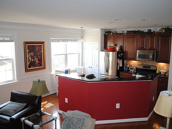 Kitchen Open to FR
