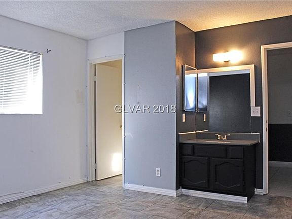 5th image of 5156 Gray Ln #H
