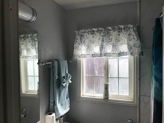 5th image of 10307 S Gramercy Pl