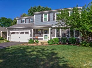 435 Bristol Ln, Grayslake, IL 60030