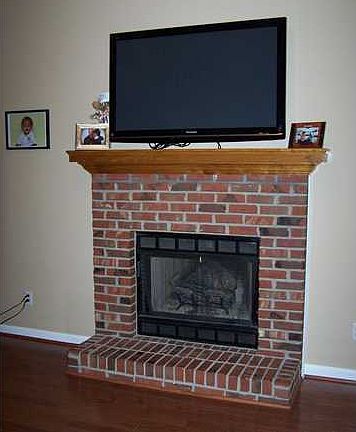 4th image of 3225 Bluegrass Dr