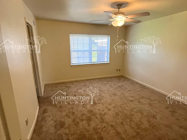 812 Randolph Ave — Photo 4