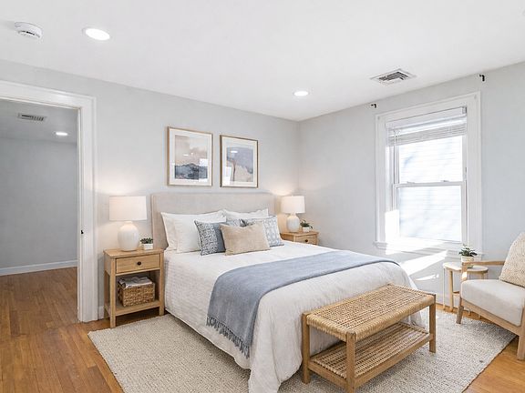 3rd image of 126-128 Washington Ave #126
