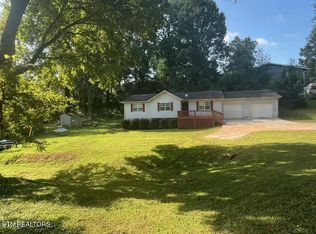 517 Bowman Bend Rd, Harriman, TN 37748