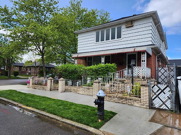 2nd image of 15-54 159th St