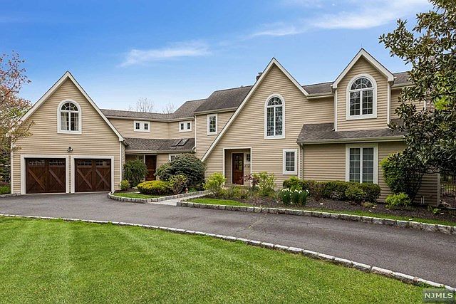 1st image of 17 Oconnors Ln