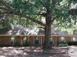 5309 Briar Cove Dr, Tyler, TX 75703