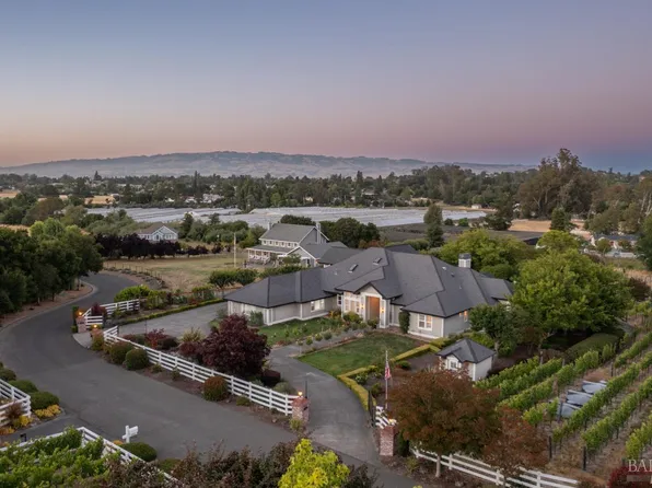 100 Eastman Court, Petaluma, CA 94952