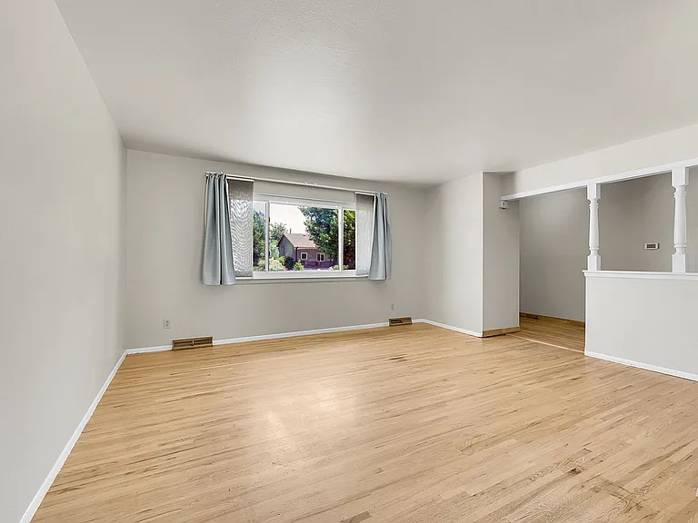 4220 Edwinstowe Ave — Photo 14