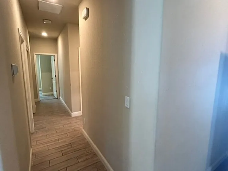 3439 E Laurel Ave — Photo 3