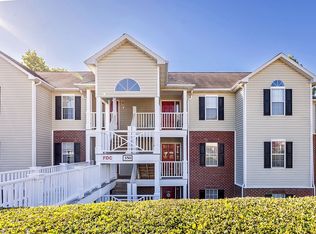 350 Bubble Creek Ct UNIT 8, Fayetteville, NC 28311